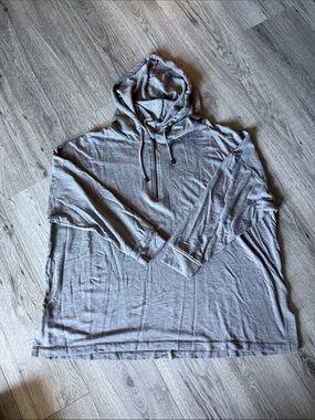 Cable & Gauge Gray Lightweight Hooded Pullover